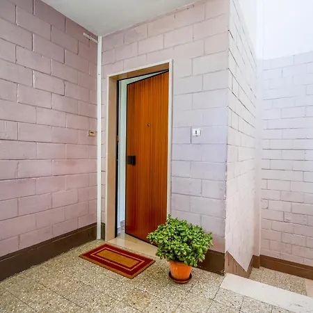 Spine Bianche Affitti Brevi * מטרה